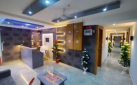 Lee Park Hotel 3*