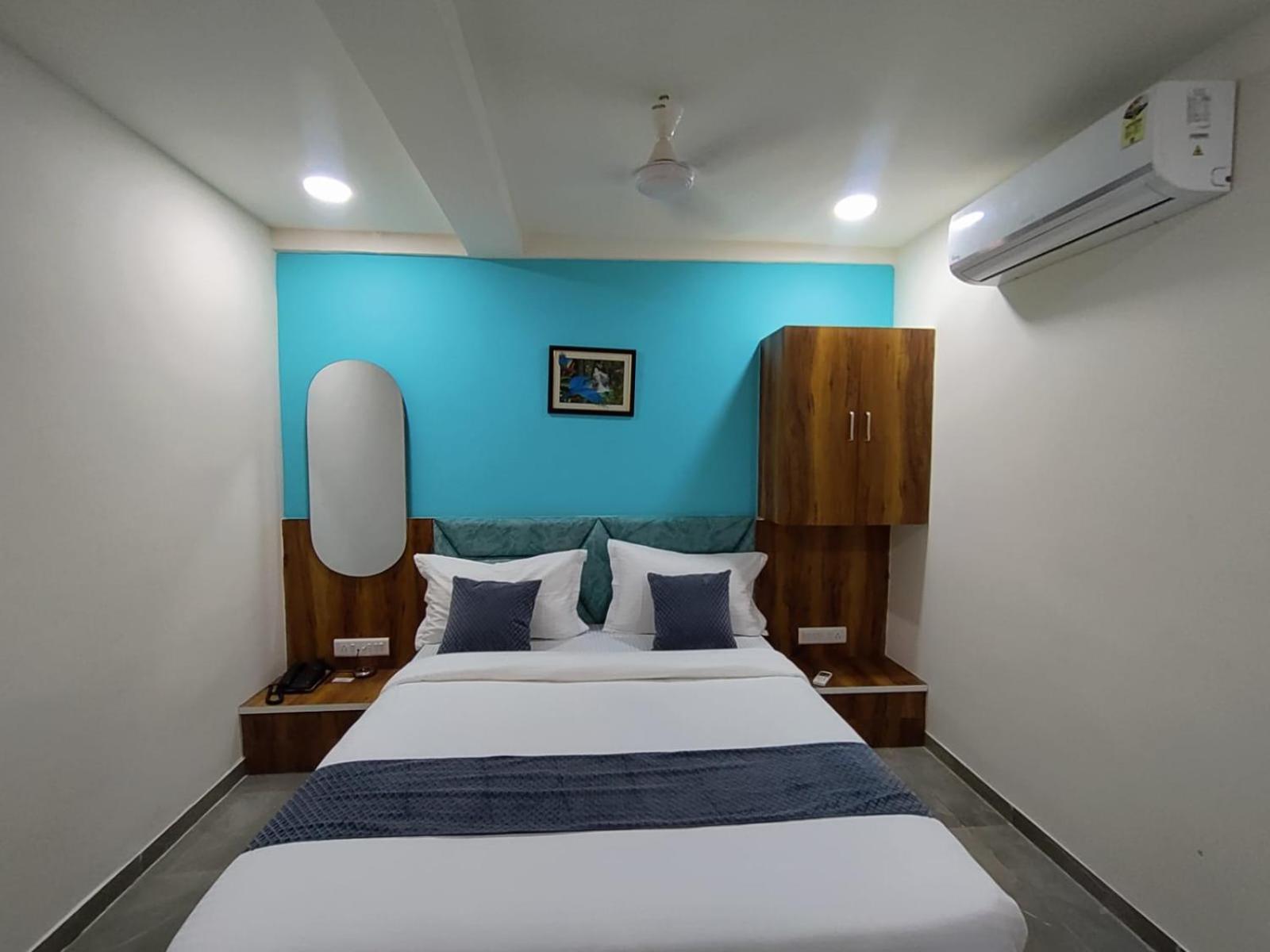 Hotel Lee Park Ahmedabad Exterior photo