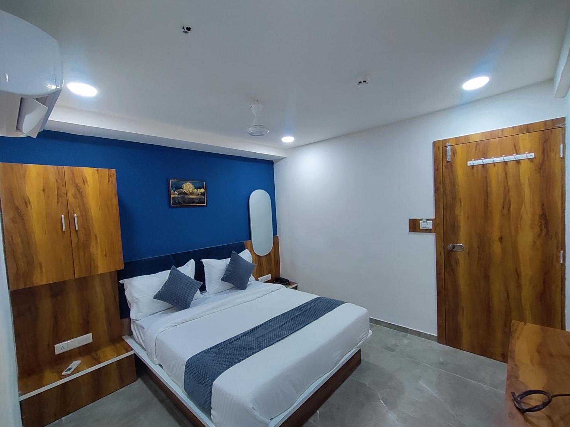 Hotel Lee Park Ahmedabad Exterior photo