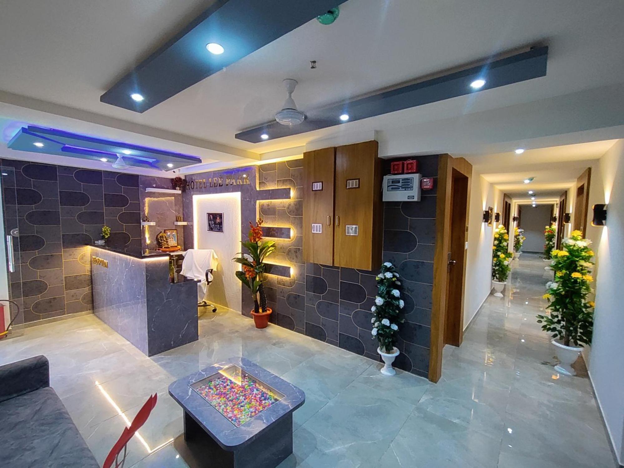 Hotel Lee Park Ahmedabad Exterior photo